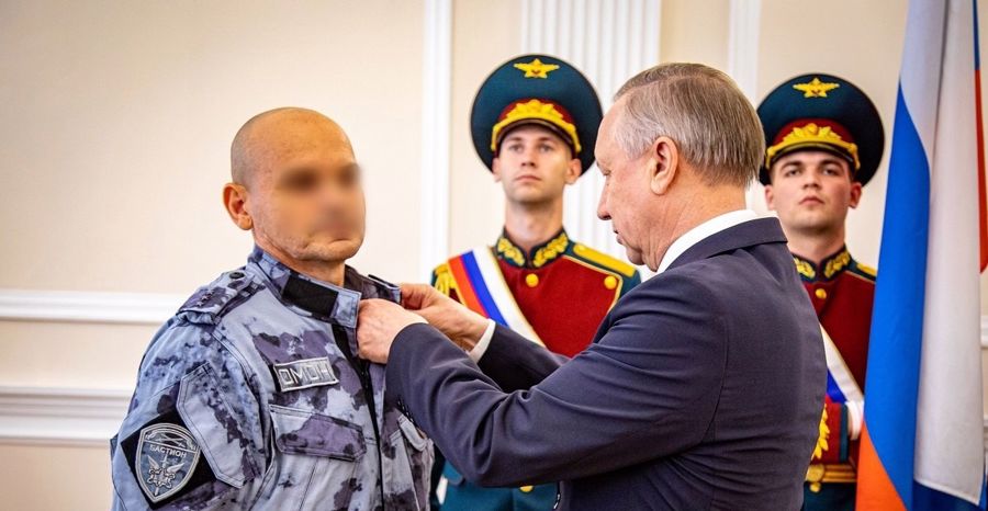 Орденом Мужества награжден росгвардеец, задержавший вооруженного преступника в Санкт-Петербурге