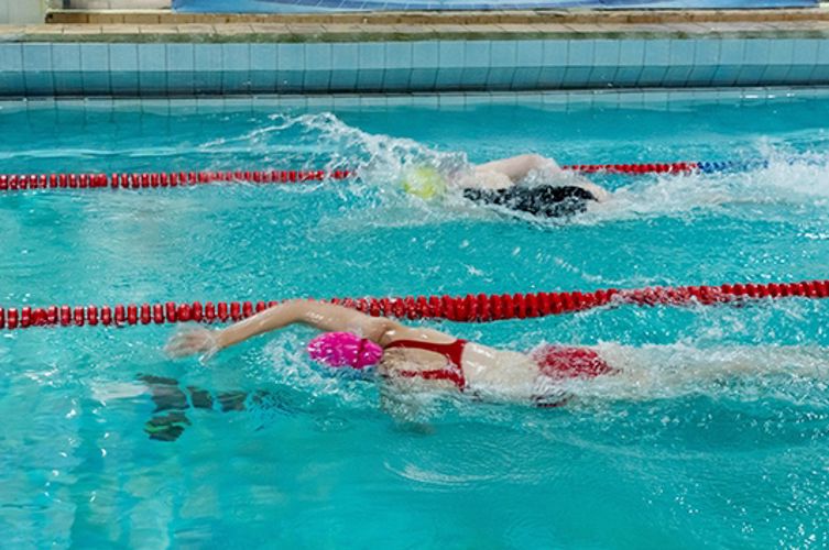 Сотрудники вневедомственной охраны заняли I место на чемпионате ГУ Росгвардии по плаванию