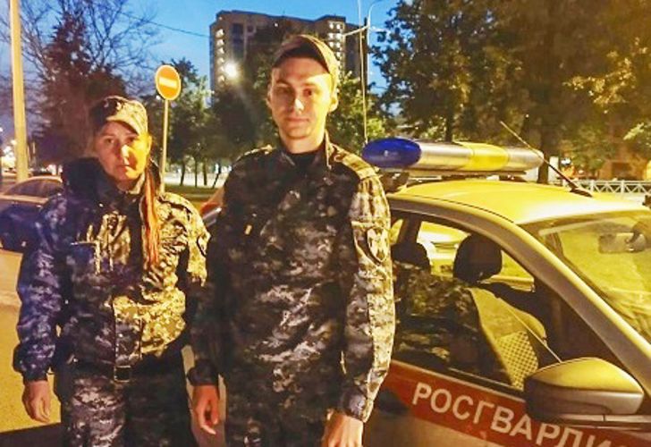 В Невском районе наряд Росгвардии задержал правонарушителя, похитившего мобильный телефон у прохожего