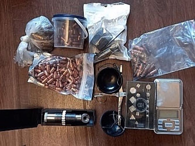 При содействии СОБР Росгвардии задержан подозреваемый в незаконном хранении оружия