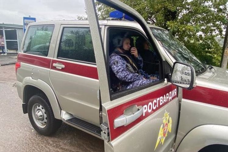 В Калининском районе сотрудники Росгвардии задержали подозреваемого в убийстве