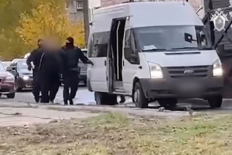Cотрудники ОМОН Росгвардии обеспечили проведение следственно-оперативных мероприятий по уголовному делу о взятке сотруднику таможни
