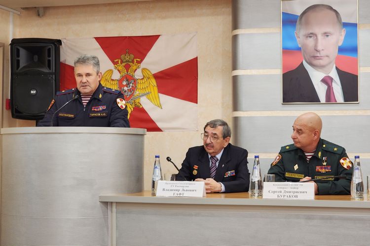 В Санкт-Петербурге командующий Северо-Западным округом Росгвардии поздравил личный состав территориального органа с днем образования