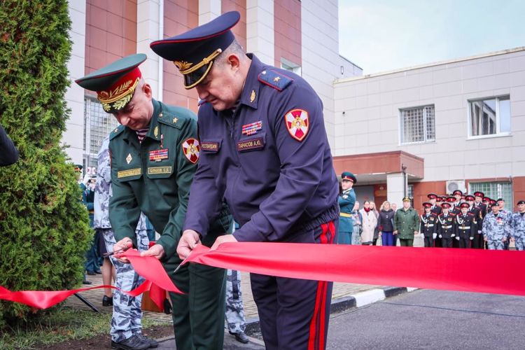 В ОМОН "Бастион" торжественно открыт мемориал, посвященный погибшим бойцам спецподразделений Росгвардии