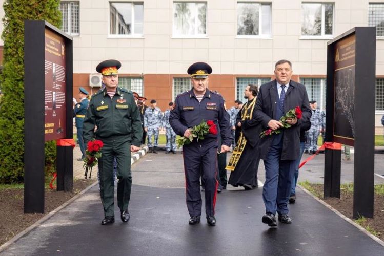 В ОМОН "Бастион" торжественно открыт мемориал, посвященный погибшим бойцам спецподразделений Росгвардии