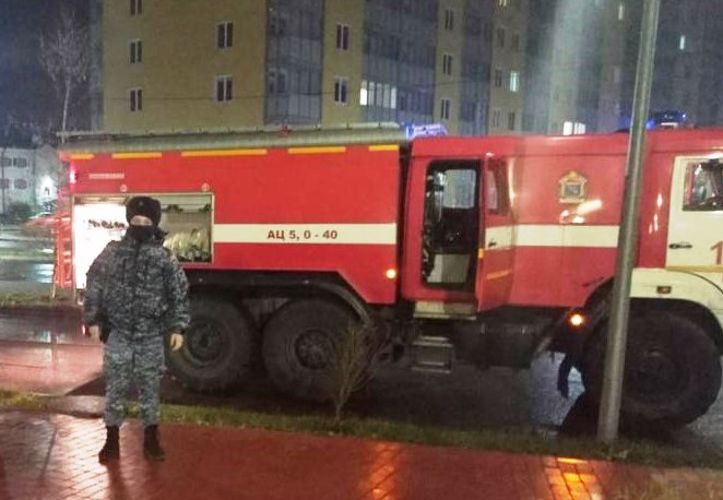 В Коммунаре наряд Росгвардии оказал содействие спасателям при эвакуации жильцов дома во время пожара