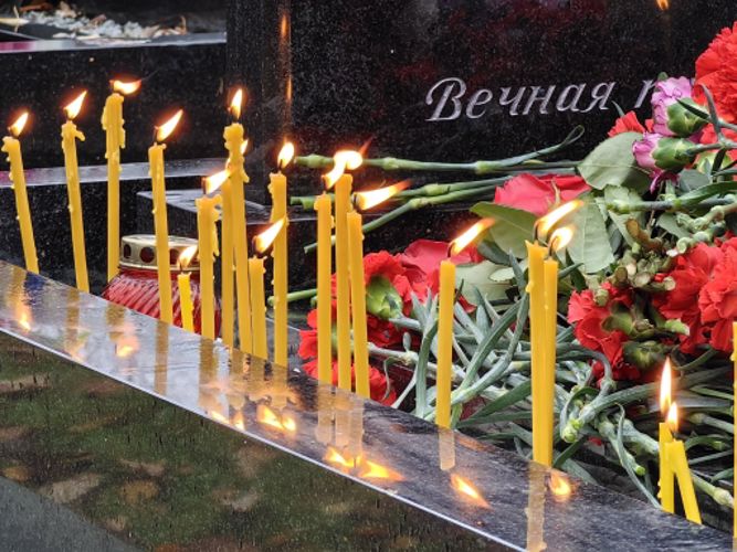 В Санкт-Петербурге сотрудники СОБР «Гранит» почтили память своего погибшего товарища