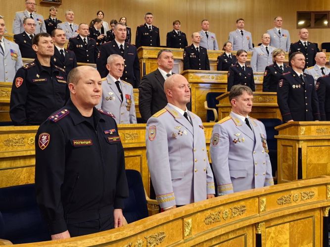 В Санкт-Петербурге представители Росгвардии приняли участие в торжественных мероприятиях ко Дню сотрудника органов внутренних дел