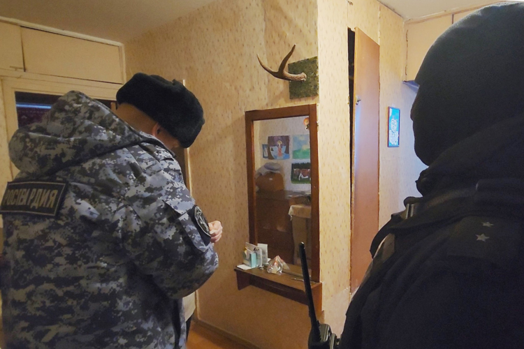 В Московском районе сотрудники Росгвардии провели профилактический рейд по контролю за оборотом гражданского оружия