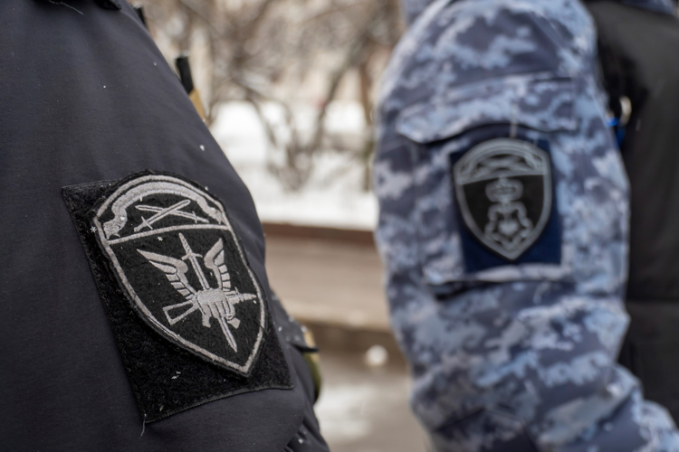 В Санкт-Петербурге сотрудники и военнослужащие Росгвардии обеспечили безопасность во время проведения саммитов ЕАЭС и СНГ