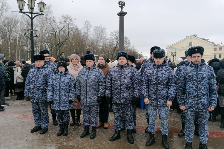 Сотрудники Росгвардии приняли участие в мероприятии, посвященном 80-летию освобождения Гатчины и Гатчинского района
