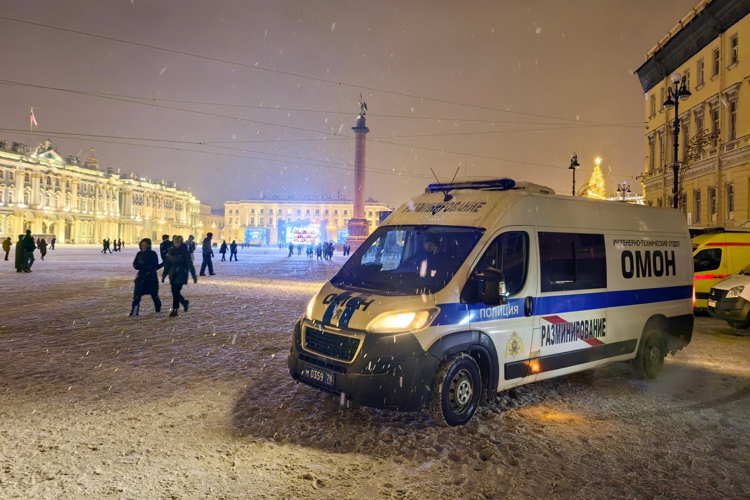 В Северной столице подразделения Росгвардии обеспечили правопорядок в новогоднюю ночь