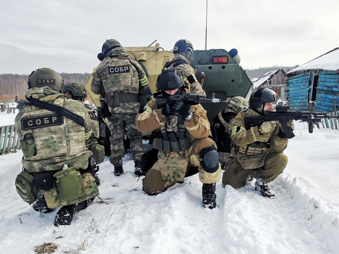 В подразделениях Главного управления Росгвардии по г.Санкт-Петербургу и Ленинградской области начался зимний период подготовки