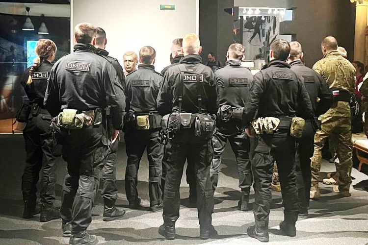 Для сотрудников спецподразделений ГУ Росгвардии организовали экскурсию в музей блокады Ленинграда