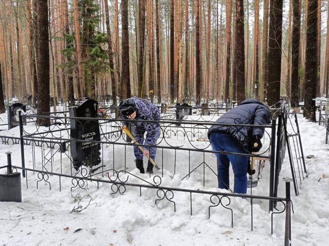 Во Всеволожске сотрудники Росгвардии почтили память коллеги, погибшего при исполнении служебного долг