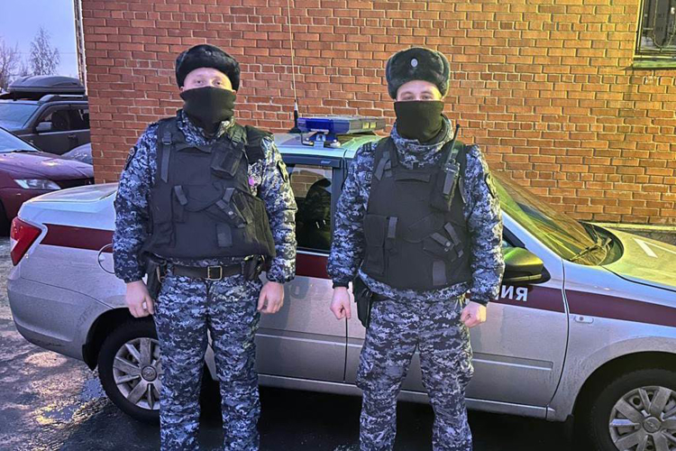 В Красногвардейском районе сотрудники Росгвардии задержали рецидивиста, который в ходе драки нанес травму мужчине