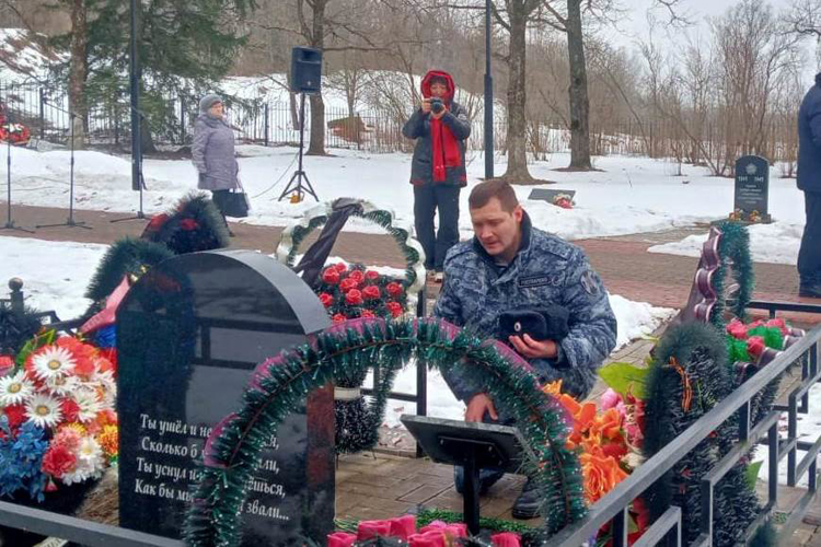 В Ленинградской области сотрудники Росгвардии почтили память погибших героев-десантников