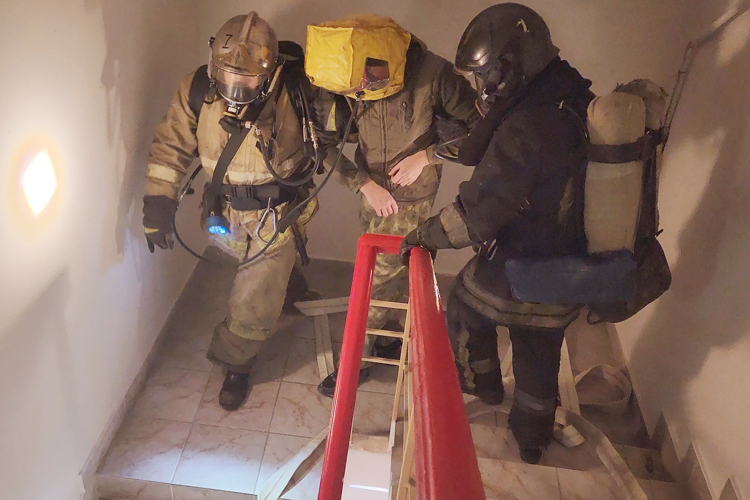 В Главном управлении Росгвардии проведено пожарно-тактическое занятие с участием подразделений регионального МЧС России