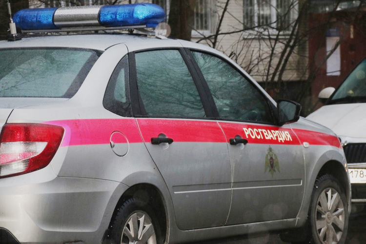 Во Фрунзенском районе наряд вневедомственной охраны задержал рецидивиста, укравшего из магазина более килограмма кофе