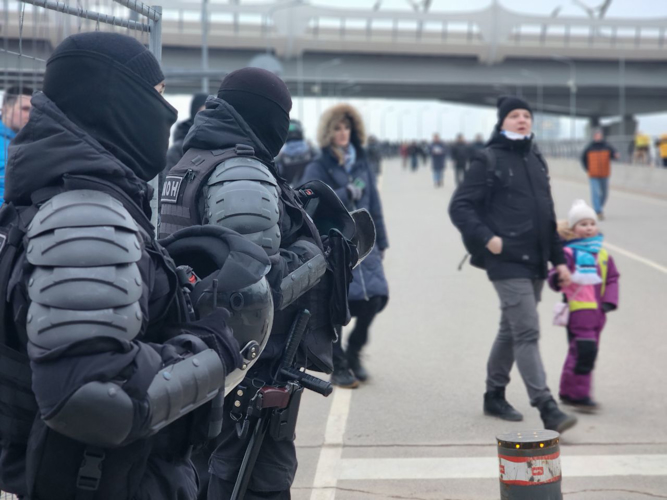 Подразделения Росгвардии обеспечили правопорядок во время футбольного матча "Зенит" – "Динамо"