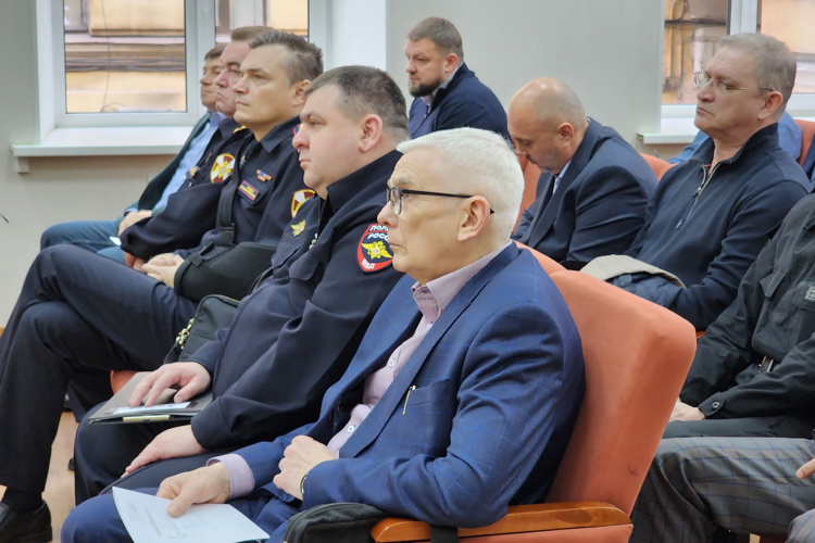 В Центре лицензионно-разрешительной работы ГУ Росгвардии прошло заседание Координационного совета по вопросам частной охранной деятельности