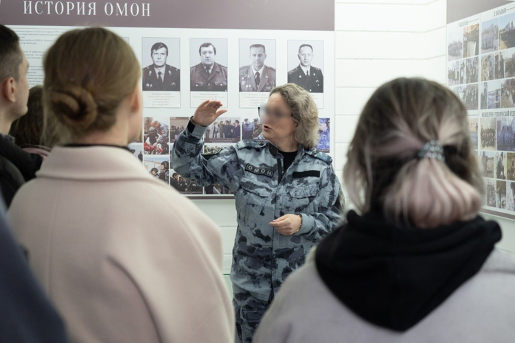 Студенты университета МВД России посетили базу расположения ОМОН «Бастион» Росгвардии
