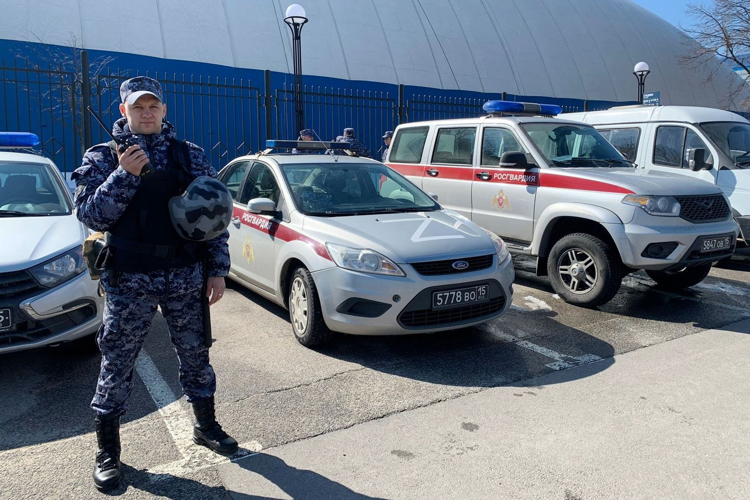Сотрудники Росгвардии приняли участие в охране общественного порядка во время футбольного матча «Зенит-2» – «Динамо-Вологда»