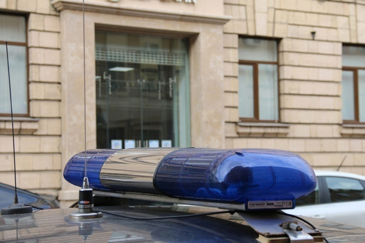 В Кировском районе сотрудники Росгвардии задержали постояльца отеля, угрожавшего расправой девушке