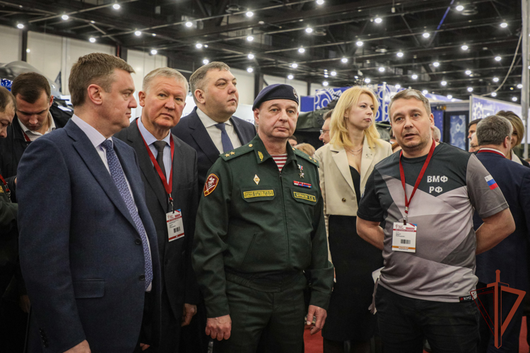 Выставка Росгвардии "Экспотехностраж. День передовых технологий" открылась в Санкт-Петербурге