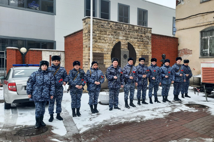 Сотрудники вневедомственной охраны Выборгского района почтили память сослуживца, погибшего при исполнении служебного долга