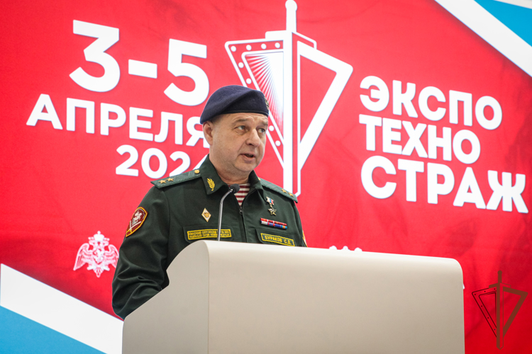 Выставка Росгвардии "Экспотехностраж. День передовых технологий" открылась в Санкт-Петербурге