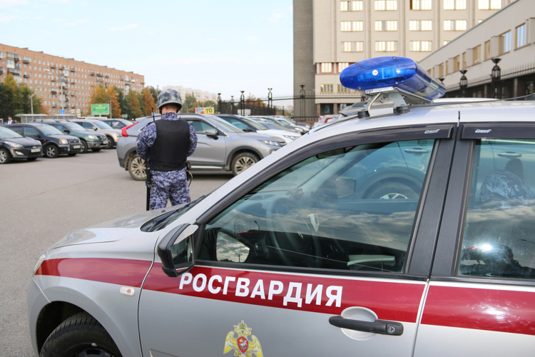 В Кировском районе наряд Росгвардии задержал гражданина находящегося в федеральном розыске