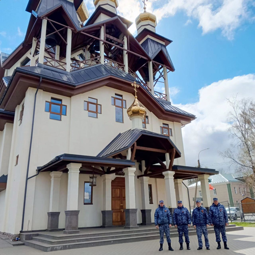 В Санкт-Петербурге и Ленобласти сотрудники Росгвардии обеспечили правопорядок во время пасхальных мероприятий