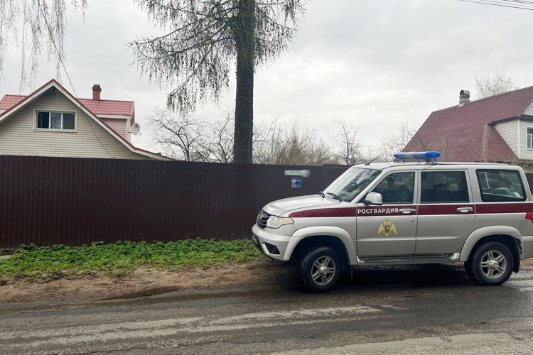 Во Всеволожском районе сотрудники Росгвардии предотвратили пожар в частном доме