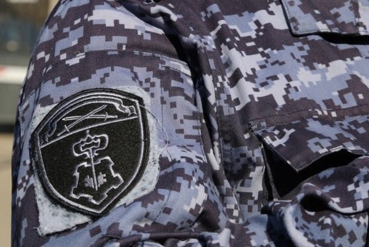 В Выборге наряд Росгвардии задержал правонарушителя, похитившего товары из магазина
