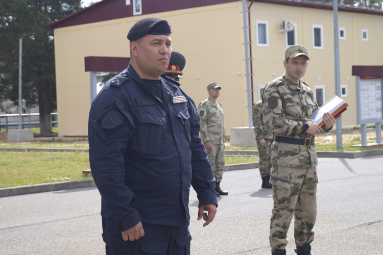 Молодые сотрудники ОМОН ГУ Росгвардии торжественно приняли присягу