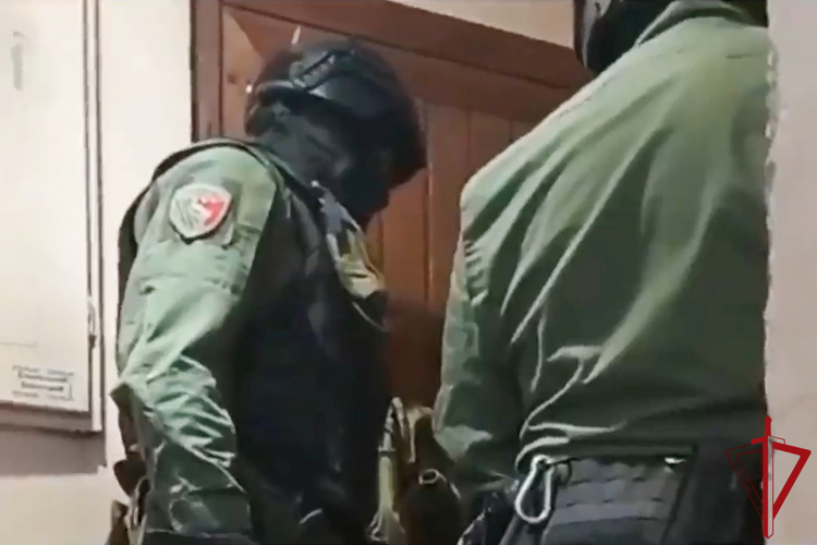 В Ленинградской области при содействии СОБР Росгвардии пресечен канал незаконной миграции иностранных граждан