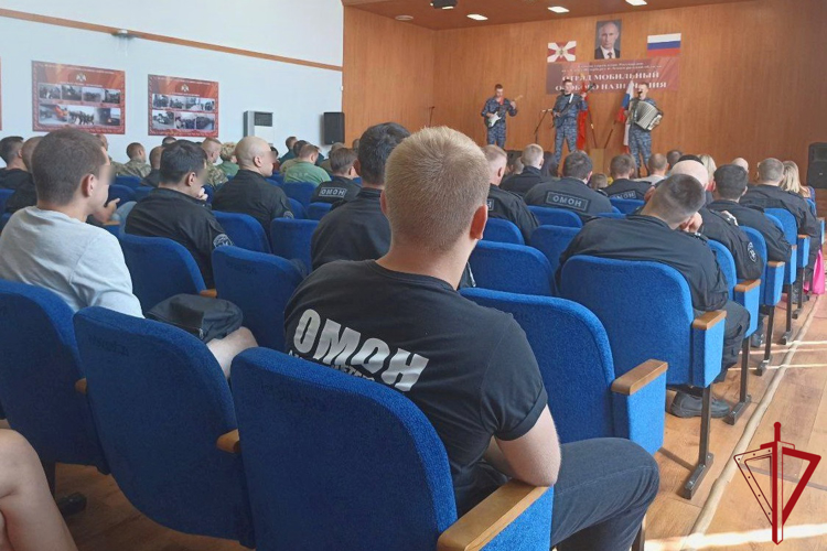 В Санкт-Петербурге сотрудники и военнослужащие Росгвардии присоединились к акции «Мы вместе»