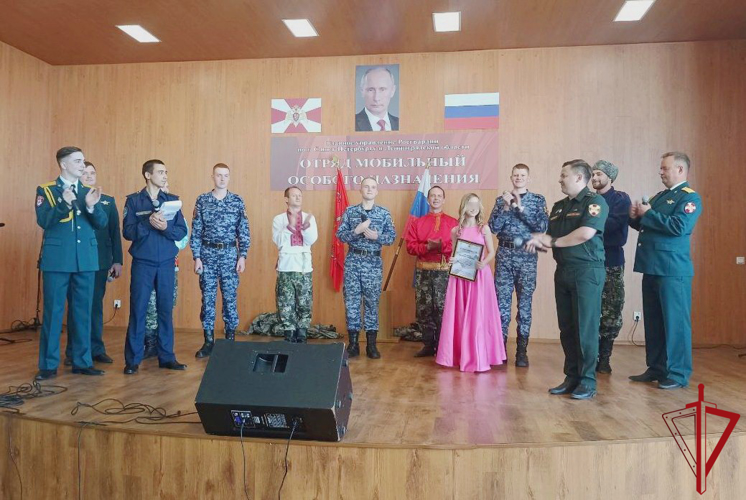 В Санкт-Петербурге сотрудники и военнослужащие Росгвардии присоединились к акции «Мы вместе»