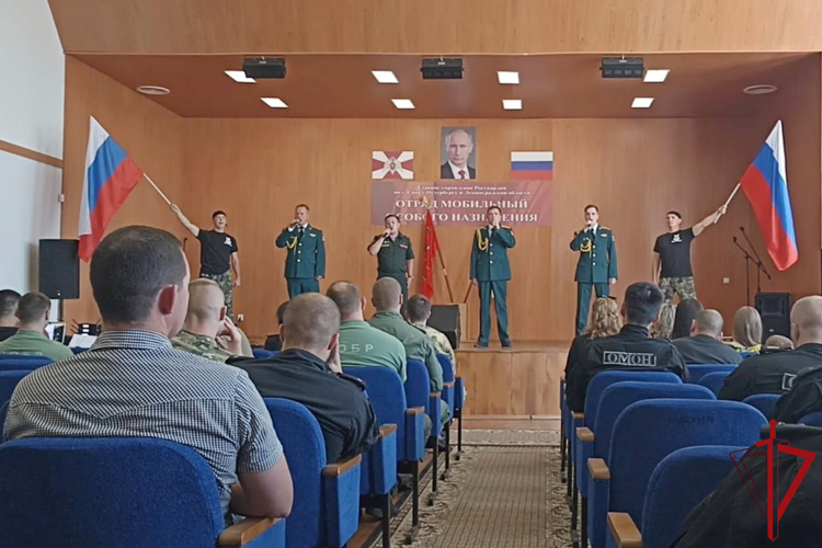 В Санкт-Петербурге сотрудники и военнослужащие Росгвардии присоединились к акции «Мы вместе»