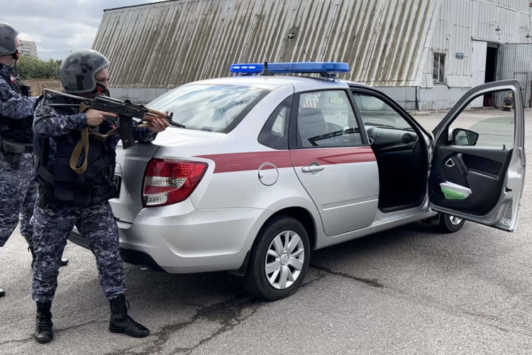 В Санкт-Петербурге подразделения Росгвардии провели занятия на одном из городских объектов жизнеобеспечения