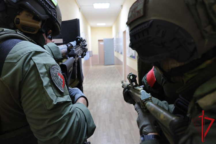В Ленинградской области подразделения Росгвардии провели тактико-специальные занятия на объекте транспортной инфраструктуры