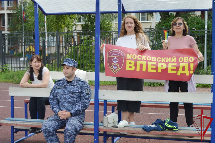 Cотрудники вневедомственной охраны приняли участие в товарищеском матче по футболу, приуроченному ко Дню физкультурника