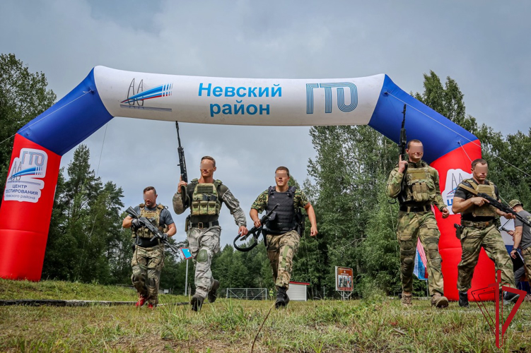 Команды СОБР "Гранит" Росгвардии стали победителями "Гонки специального назначения" в Ленобласти