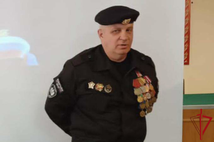В транспортном ОМОН «Балтика» Росгвардии прошла встреча с представителями молодежного волонтерского движения