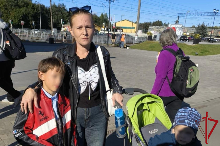 Во Всеволожском районе сотрудники Росгвардии разыскали и вернули матери 8-летнего сына, убежавшего от сестер по дороге в школу