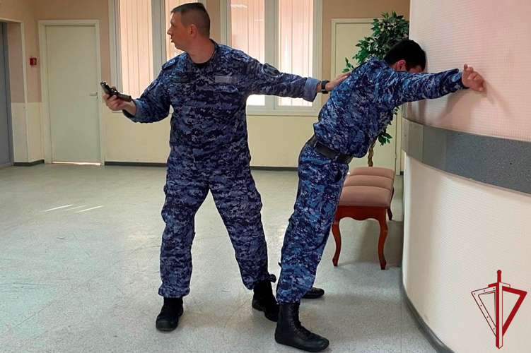 Состоялись выездные занятия для молодых сотрудников Росгвардии, проходящих курс первоначальной подготовки