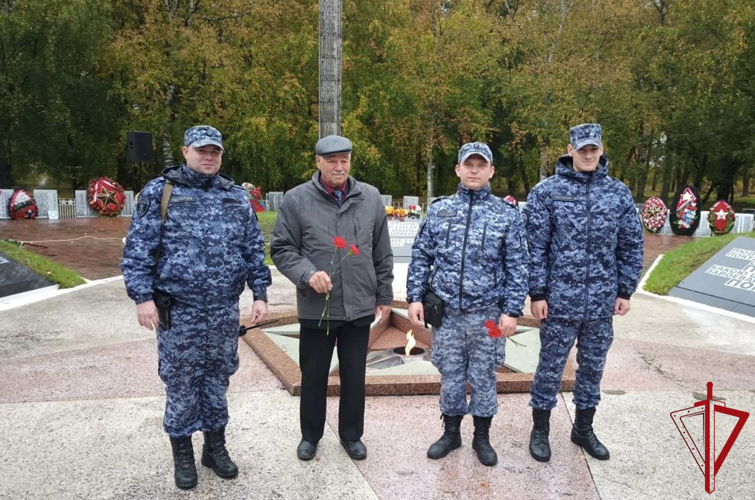 Сотрудники Росгвардии приняли участие в мероприятиях, посвященных 81-й годовщине освобождения Киришей от немецко-фашистских захватчиков