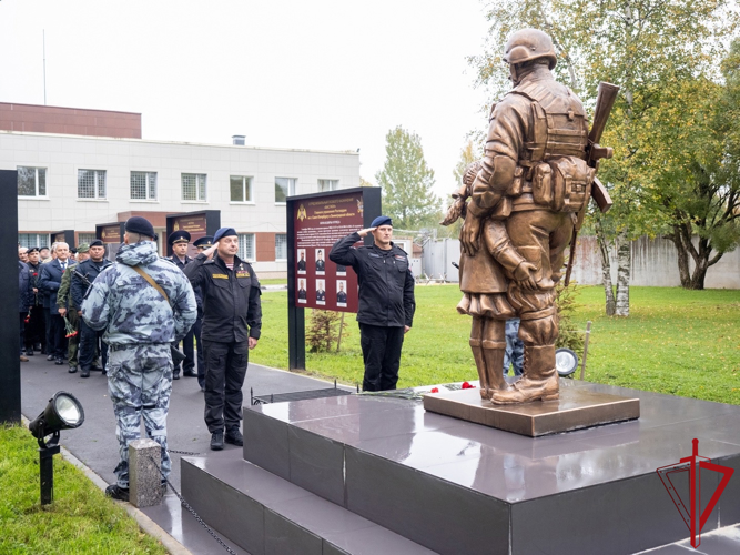 В Санкт-Петербурге отметили День создания отрядов мобильных особого назначения Росгвардии