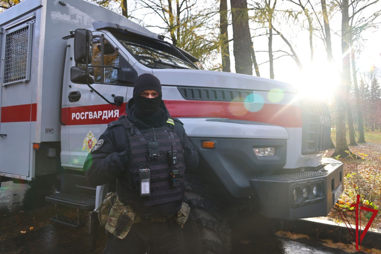 Подразделения Росгвардии обеспечили правопорядок при проведении футбольного матча Российской Премьер-Лиги